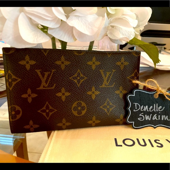 Louis Vuitton Handbags - Auth Vintage Louis Vuitton Bucket Bag Pochette